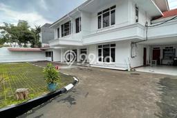 Hunian Modern Dikontrakkan 10 Kamar di Kebayoran Baru Boleh Nego Hunian Modern Dikontrakkan 10 Kamar di Kebayoran Baru Boleh Nego