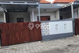 Rumah Sewa baru dan cantik 2 Bedrooms di Kedungu Rumah Sewa baru dan cantik 2 Bedrooms di Kedungu