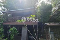 Dijual Cepat Rumah 5 KT 5 KM di Kawasan Bisnis , Balikpapan Dijual Cepat Rumah 5 KT 5 KM di Kawasan Bisnis , Balikpapan