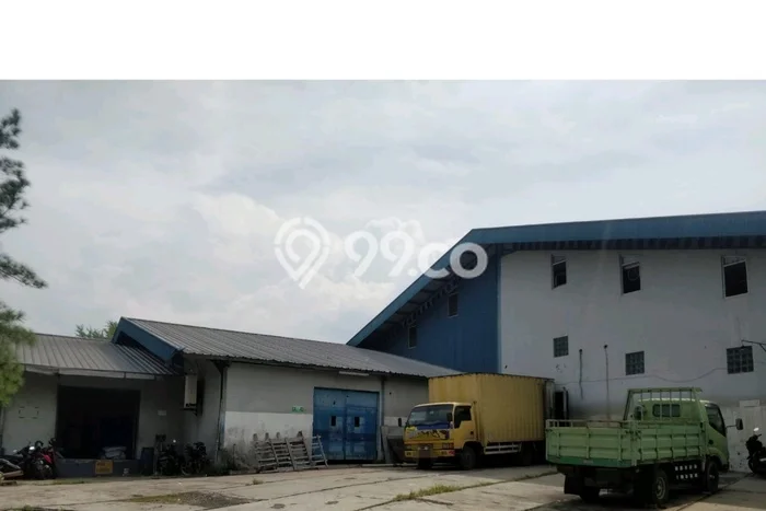 Disewakan Gudang di Kawasan Ramai Kendal Luas 5000m2 Disewakan Gudang di Kawasan Ramai Kendal Luas 5000m2