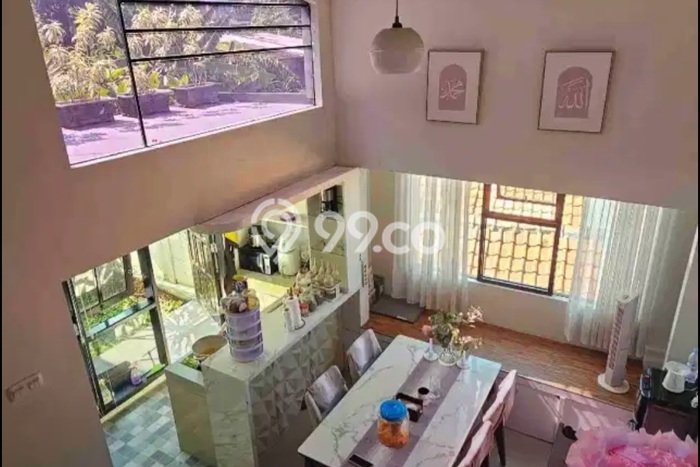 Rumah Elit Modern Tanpa Renovasi di Sendangmulyo Semarang Rumah Elit Modern Tanpa Renovasi di Sendangmulyo Semarang