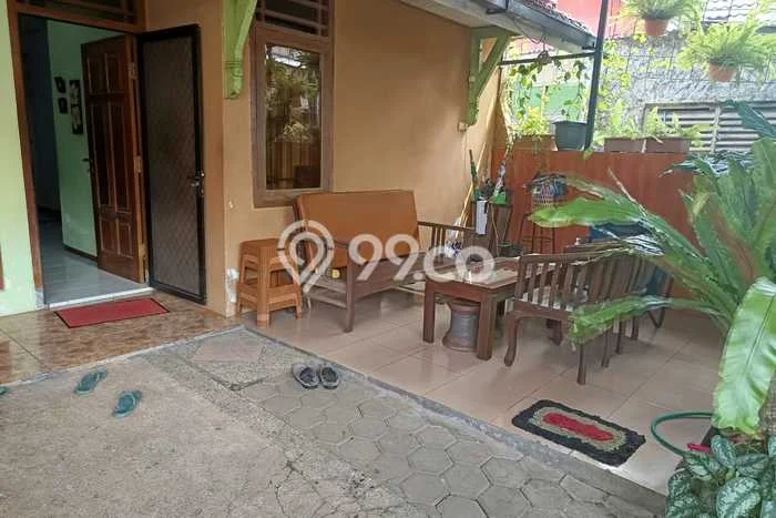 Dijual Rumah 4 Kamar Lokasi Ideal Nyaman dan Strategis di Banyumanik Dijual Rumah 4 Kamar Lokasi Ideal Nyaman dan Strategis di Banyumanik