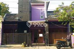 Rumah Strategis Modern Lb 160m2 di Semarang Tengah, Semarang Rumah Strategis Modern Lb 160m2 di Semarang Tengah, Semarang