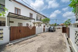 HARGA MENARIK! Vila Kawasan Kerobokan, Ukuran 160m², Lingkungan Tenang dan nyaman HARGA MENARIK! Vila Kawasan Kerobokan, Ukuran 160m², Lingkungan Tenang dan nyaman