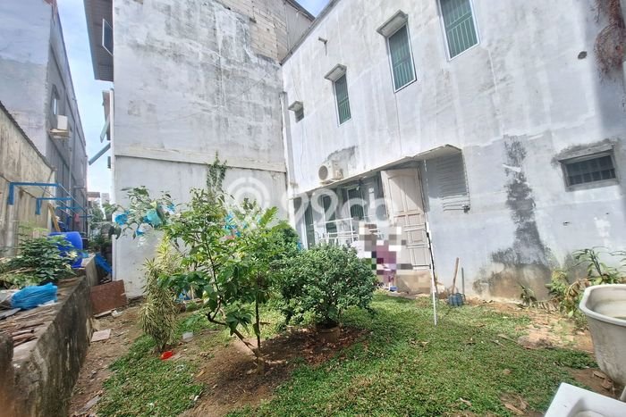 Ruko Usaha Dijual di Batam Kota Batam LT 144m2 & LB 116m2 Ruko Usaha Dijual di Batam Kota Batam LT 144m2 & LB 116m2