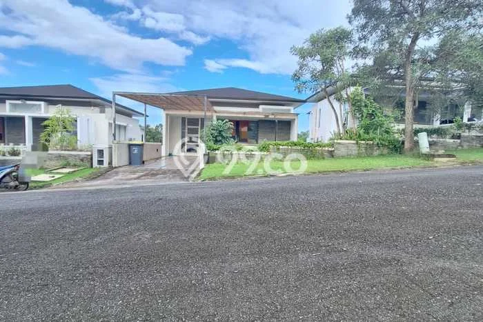 Rumah Elit Modern Tanpa Renovasi di Tiban Batam Rumah Elit Modern Tanpa Renovasi di Tiban Batam
