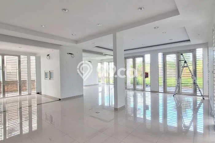 Rumah Elit Modern Tanpa Renovasi di Tiban Batam Rumah Elit Modern Tanpa Renovasi di Tiban Batam