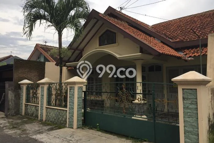 Rumah Minimalis 5 Kamar LT 228m2 di Gentan Rumah Minimalis 5 Kamar LT 228m2 di Gentan
