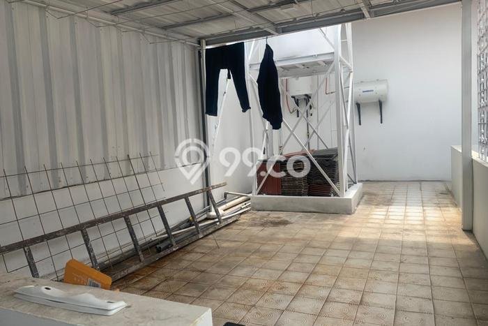 Rumah Elit LB 500m2 Siap Huni Desain Elegan di Pasteur, Bandung Rumah Elit LB 500m2 Siap Huni Desain Elegan di Pasteur, Bandung