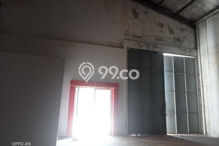Unit Gudang disewakan di Karawang Barat Karawang dengan LT 1335m2 / LB 816m2 Unit Gudang disewakan di Karawang Barat Karawang dengan LT 1335m2 / LB 816m2