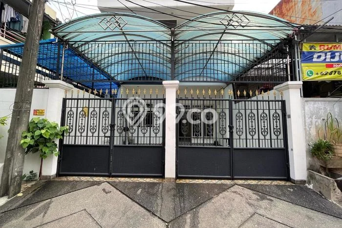 Hunian Cantik Modern Lb 200m2 di Penjaringan, Jakarta Utara Hunian Cantik Modern Lb 200m2 di Penjaringan, Jakarta Utara