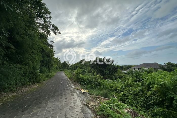 Tanah Dijual Area Strategis di Pecatu Badung 1400m2 Tanah Dijual Area Strategis di Pecatu Badung 1400m2