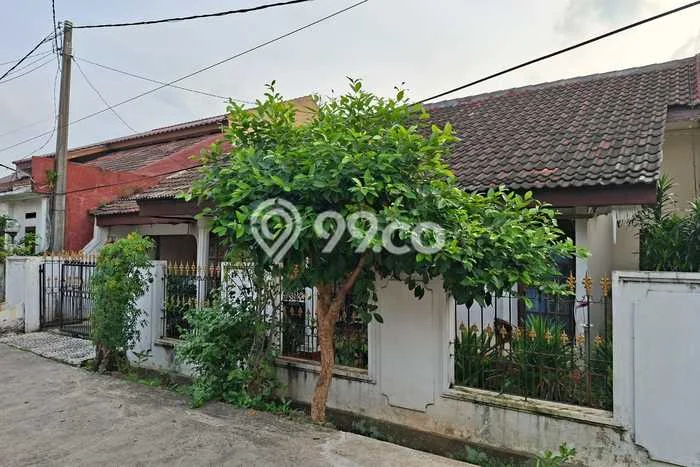 Dijual Hunian Rumah Terawat 4 Kamar di Bojong Sari, Depok Dijual Hunian Rumah Terawat 4 Kamar di Bojong Sari, Depok