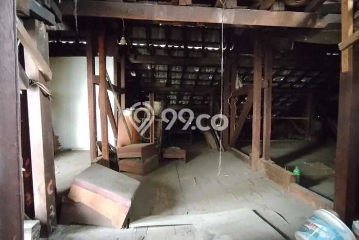 Jual Rumah Luas Elegan Dengan View Eksklusif di Taman Kota, Jakarta Barat Jual Rumah Luas Elegan Dengan View Eksklusif di Taman Kota, Jakarta Barat