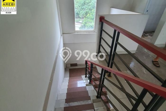 Ruko Bagus Dijual LB 210m2 Lokasi Strategis Bandung Area Cocok untuk Bisnis Ruko Bagus Dijual LB 210m2 Lokasi Strategis Bandung Area Cocok untuk Bisnis