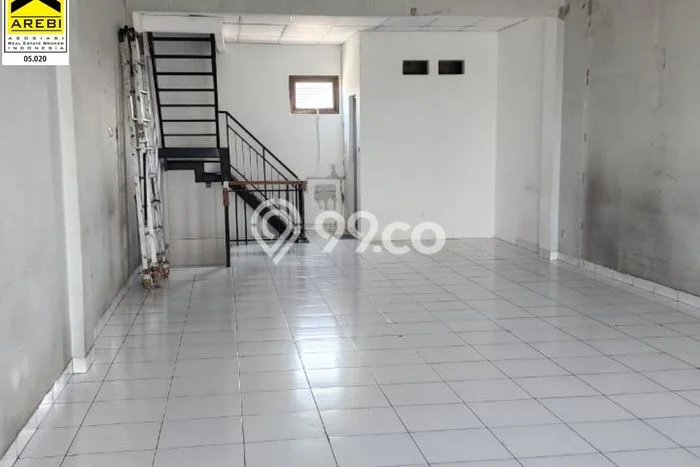 FOR RENT! Ruko di Mekar Wangi Cocok untuk Bisnis 216m2 FOR RENT! Ruko di Mekar Wangi Cocok untuk Bisnis 216m2