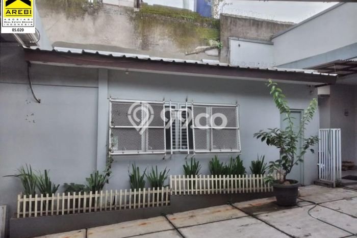 For Sale! Premium House LT 307m2 Desain Elegan di Kopo For Sale! Premium House LT 307m2 Desain Elegan di Kopo
