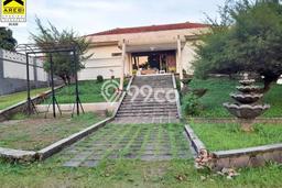 Rumah Mewah LB 1000m2 Siap Huni Desain Elegan di Cihanjuang, Bandung Rumah Mewah LB 1000m2 Siap Huni Desain Elegan di Cihanjuang, Bandung