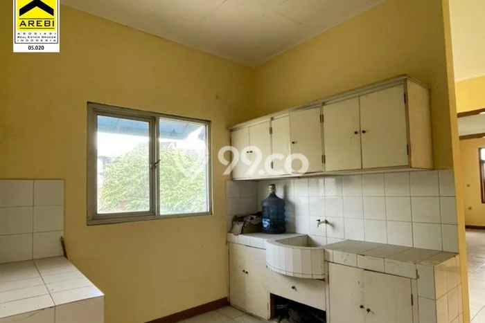Dijual Rumah Kost di Setra Duta, Bandung, 11 KT, 3 KM, Bangunan 198m2 Dijual Rumah Kost di Setra Duta, Bandung, 11 KT, 3 KM, Bangunan 198m2