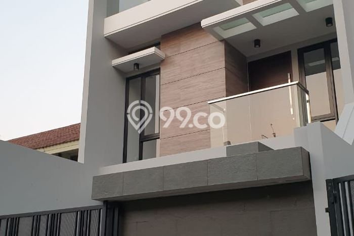 Hunian Elit LB 194m2 Siap Pakai Desain Elegan di Sunter, Jakarta Utara Hunian Elit LB 194m2 Siap Pakai Desain Elegan di Sunter, Jakarta Utara