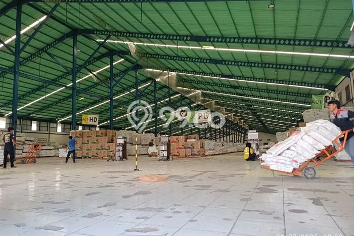 Gudang Disewa di Purwakarta dengan LB 10080m2 Area Komersial Ramai Gudang Disewa di Purwakarta dengan LB 10080m2 Area Komersial Ramai
