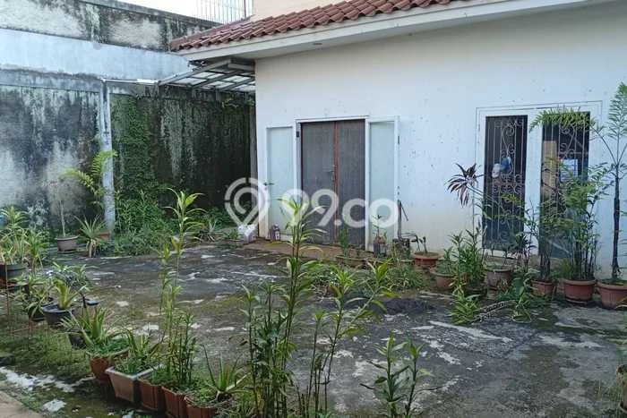 Komersial untuk Disewa di Pusat Tangerang Selatan Luas Bangunan 245m2 Komersial untuk Disewa di Pusat Tangerang Selatan Luas Bangunan 245m2