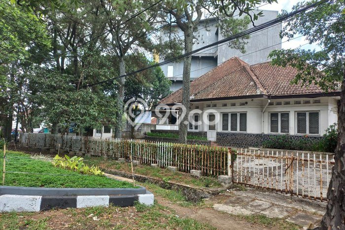 DIJUAL CEPAT! Rumah , Bandung, Luas 1268m2m² Bangunan 400m2m² DIJUAL CEPAT! Rumah , Bandung, Luas 1268m2m² Bangunan 400m2m²