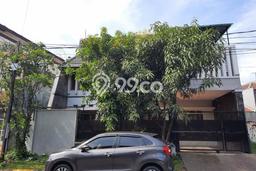 Kesempatan Memiliki Rumah LT 145m2m² / LB 250m2m² di Lokasi Strategis Batununggal, Bandung Kesempatan Memiliki Rumah LT 145m2m² / LB 250m2m² di Lokasi Strategis Batununggal, Bandung