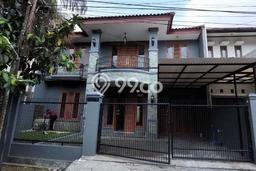 Rumah Berkualitas Batununggal, Bandung, LT 220m2m² LB 400m2m² Rumah Berkualitas Batununggal, Bandung, LT 220m2m² LB 400m2m²