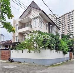 Hot Offer Hunian Mewah Ideal dan Luas di Kebon Jeruk, Jakarta Barat Hot Offer Hunian Mewah Ideal dan Luas di Kebon Jeruk, Jakarta Barat