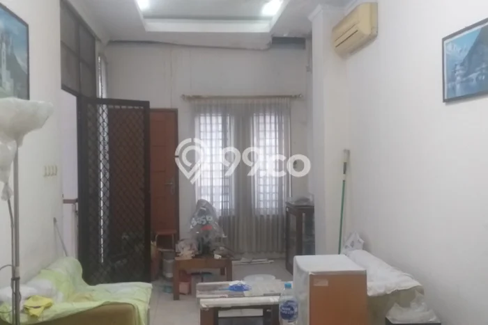 For Sale Rumah 9 Kamar Lokasi Ideal Bagus dan Strategis di Kelapa Gading For Sale Rumah 9 Kamar Lokasi Ideal Bagus dan Strategis di Kelapa Gading