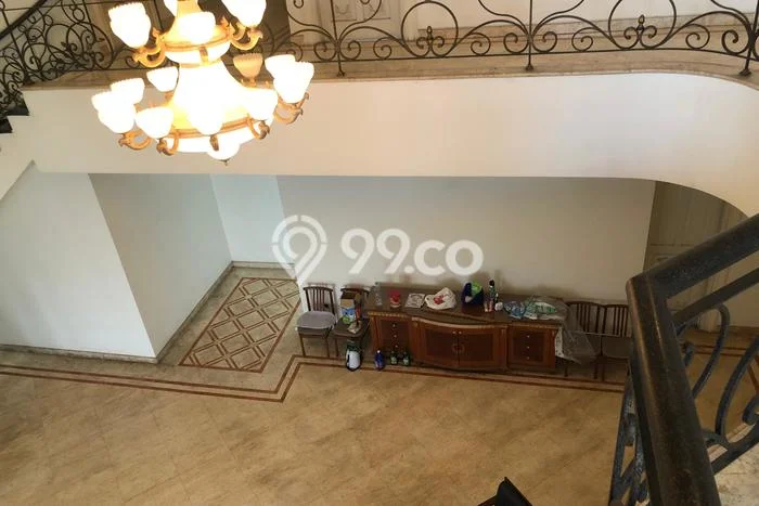 Rumah Elit Modern Siap Huni di Graha Surabaya Rumah Elit Modern Siap Huni di Graha Surabaya