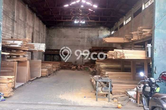 Unit Gudang Dijual di Rungkut Surabaya Luas Tanah 542m2, Luas Bangunan 500m2 Unit Gudang Dijual di Rungkut Surabaya Luas Tanah 542m2, Luas Bangunan 500m2