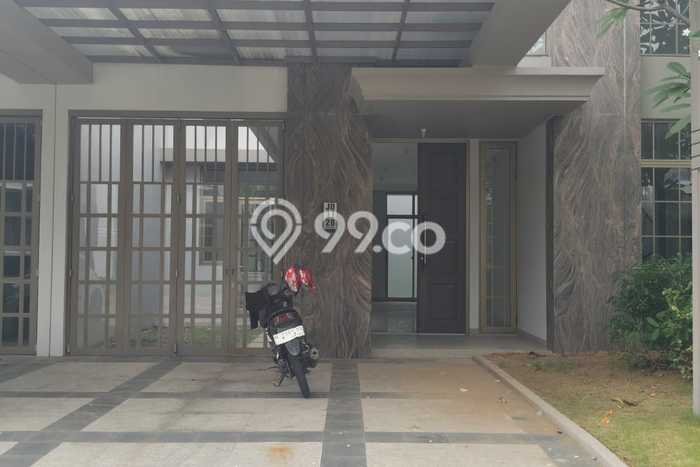 For Sale Rumah Mewah Exclusive di Tandes, Surabaya For Sale Rumah Mewah Exclusive di Tandes, Surabaya