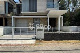 Dijual Rumah Premium dengan Fasilitas Sekitar Lengkap di Kenjeran, Surabaya Dijual Rumah Premium dengan Fasilitas Sekitar Lengkap di Kenjeran, Surabaya