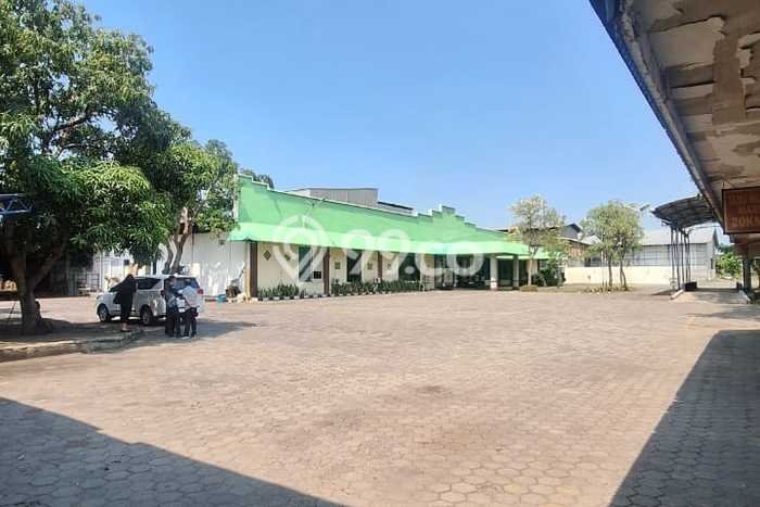 Unit Komersial Dijual di Gresik Gresik Luas Tanah 40000m2, Luas Bangunan 8000m2 Unit Komersial Dijual di Gresik Gresik Luas Tanah 40000m2, Luas Bangunan 8000m2