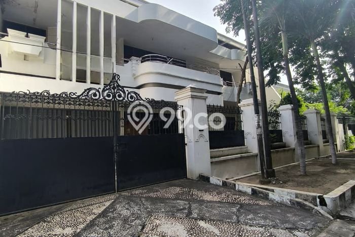 Ready to Use! Luxury House LT 777m2 Desain Elegan di Dharma Husada Ready to Use! Luxury House LT 777m2 Desain Elegan di Dharma Husada