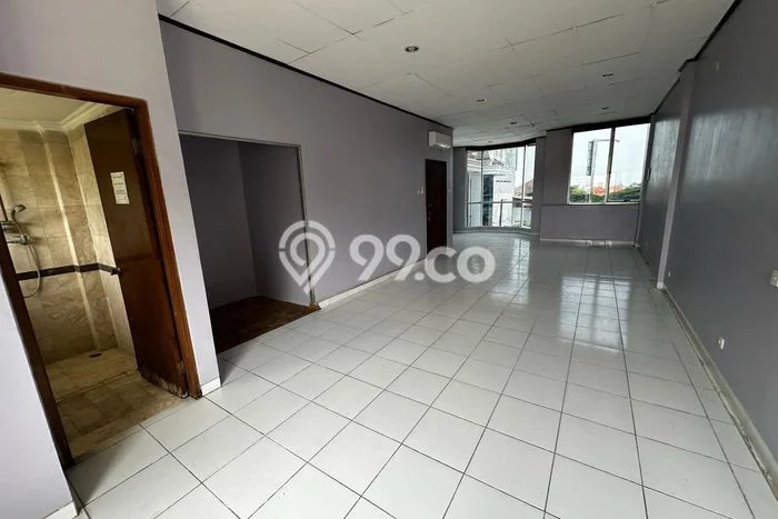 Ruko Dijual di Surabaya LT 105m2 & LB 105m2 Lokasi Terbaik! Ruko Dijual di Surabaya LT 105m2 & LB 105m2 Lokasi Terbaik!