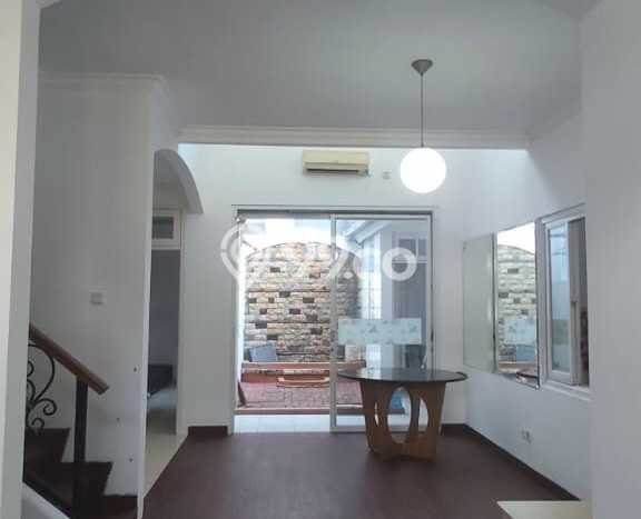 Dijual Hunian Rumah Terawat 3 Kamar di Legenda Wisata, Bogor Dijual Hunian Rumah Terawat 3 Kamar di Legenda Wisata, Bogor