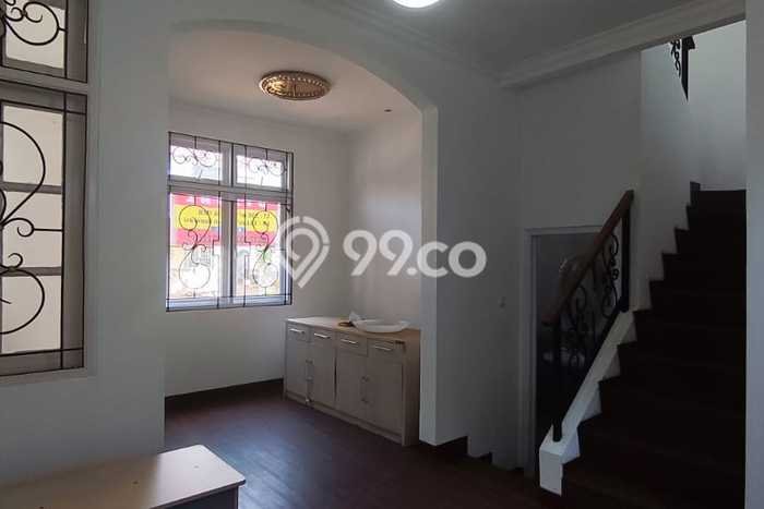 Dijual Hunian Rumah Terawat 3 Kamar di Legenda Wisata, Bogor Dijual Hunian Rumah Terawat 3 Kamar di Legenda Wisata, Bogor
