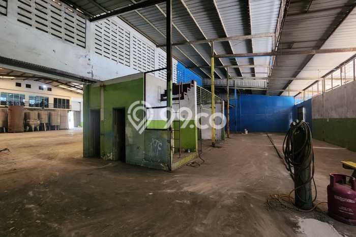 Pabrik Dijual di Bekasi LT 1407m2 & LB 1250m2 Lokasi Terbaik! Pabrik Dijual di Bekasi LT 1407m2 & LB 1250m2 Lokasi Terbaik!