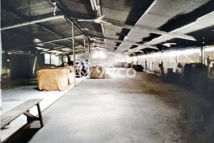 Jual Gudang di Kamal, Luas 1700m², Area Komersial Jual Gudang di Kamal, Luas 1700m², Area Komersial