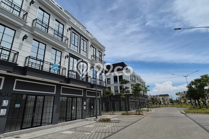 FOR RENT! Ruko di Pantai Indah Kapuk 2 Cocok untuk Bisnis 168m2 FOR RENT! Ruko di Pantai Indah Kapuk 2 Cocok untuk Bisnis 168m2