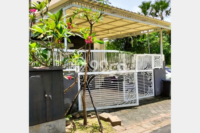 Disewakan Segera Rumah Kondisi Bagus di Kawasan Wiyung, Surabaya Disewakan Segera Rumah Kondisi Bagus di Kawasan Wiyung, Surabaya