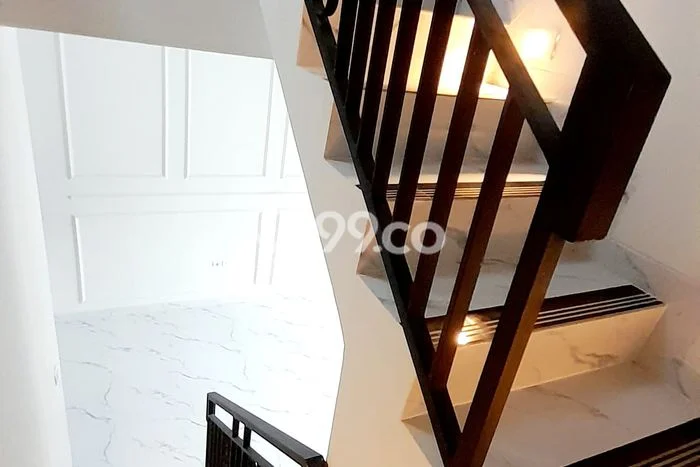 Jual Rumah Eksklusif 3 KT di Kalisari, Jakarta Timur Jual Rumah Eksklusif 3 KT di Kalisari, Jakarta Timur