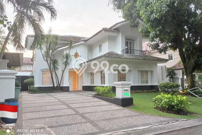 Rumah Bagus Disewakan di Lippo Karawaci, Tangerang LT 650m2, LB 800m2 Rumah Bagus Disewakan di Lippo Karawaci, Tangerang LT 650m2, LB 800m2