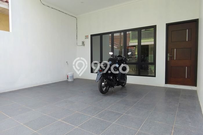 Rumah Luas Asri 4 KT Siap Pakai di Lubang Buaya Jakarta Timur Rumah Luas Asri 4 KT Siap Pakai di Lubang Buaya Jakarta Timur