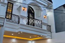 Jual Rumah Bagus Siap Huni LB 170m2 di Jagakarsa, Jakarta Selatan Jual Rumah Bagus Siap Huni LB 170m2 di Jagakarsa, Jakarta Selatan