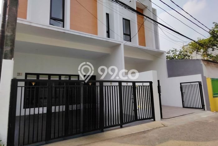 Rumah Luas Asri 4 KT Siap Pakai di Lubang Buaya Jakarta Timur Rumah Luas Asri 4 KT Siap Pakai di Lubang Buaya Jakarta Timur