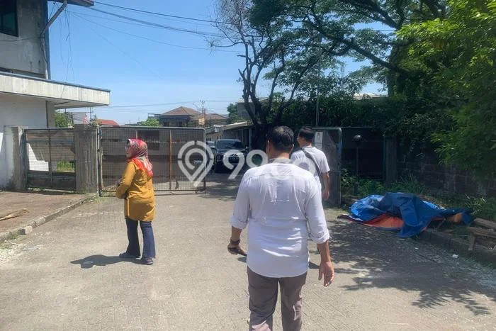 Gudang Dijual di Cibinong Bogor dengan LB 2500m2 Gudang Dijual di Cibinong Bogor dengan LB 2500m2